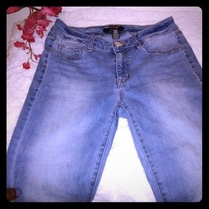 Refuge Faded Jeans